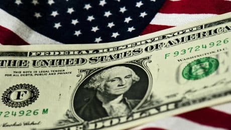 La deuda de Estados Unidos supera por primera vez los 37 billones de dólares