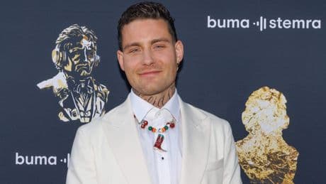 Douwe Bob breekt optreden af om stemproblemen