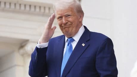 Trump cumple su amenaza de duplicar el arancel al acero y aluminio pero exime a Reino Unido
