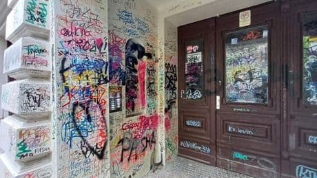 „Leute angespuckt“: Fan-Eskalation an Pashanims „Hauseingang“