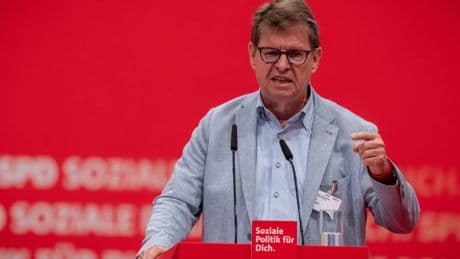 Liveblog Bundespolitik: Stegner zu Rückzug von Brosius-Gersdorf: „Der rechte Mob hat Triumph gefeiert“