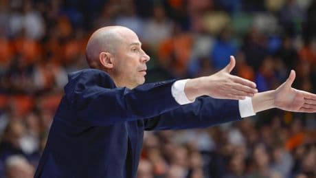 Peñarroya: "Tan preocupados estamos por Unicaja como ellos por nosotros"
