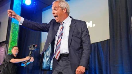 Hoe ’Mr. Brexit’ Nigel Farage zich telkens terug weet te knokken en op koers ligt voor premierschap: ’Hij was bijna met pensioen’