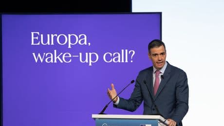 Pedro Sánchez anuncia que abrirá una consulta pública para decidir sobre la opa del BBVA al Sabadell
