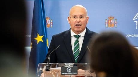 El PP y los socios de Sánchez se mueven para forzar su comparecencia por el 'caso Leire'