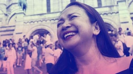 « J’ai mis mes émotions de côté. Je me suis concentrée sur une seule chose : franchir les douanes » : les premiers jours en France de Jacqueline Prado, venue des Philippines