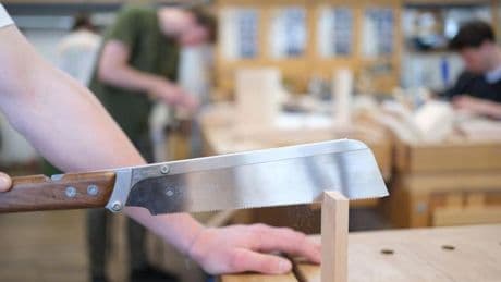 Arbeitsmarkt: Junge ausländische Fachkräfte hängen in der Luft