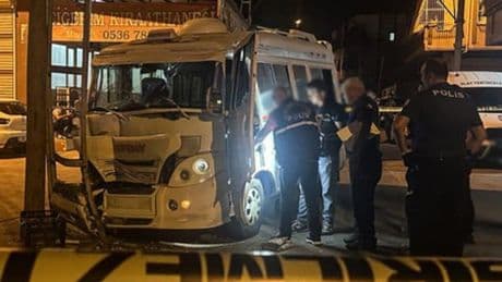 Dolmuşa silahlı saldırı; sürücü öldü
