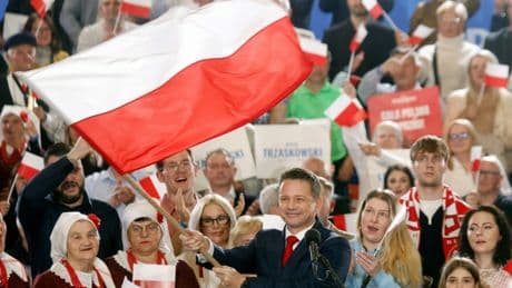 Pologne: le pro-européen Trzaskowski et le nationaliste Nawrocki se qualifient pour le second tour de l'élection présidentielle