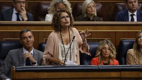 Exhibición de desfachatez de María Jesús Montero en el Congreso: así miente la ministra