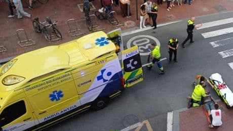 Un herido en un atropello en la calle Olaguíbel de Vitoria
