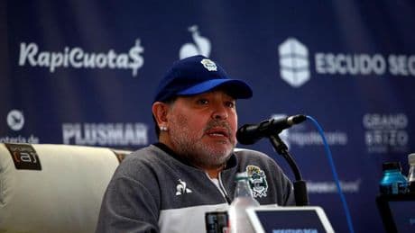 La justicia anula el juicio por la muerte de Maradona tras la recusación de una magistrada