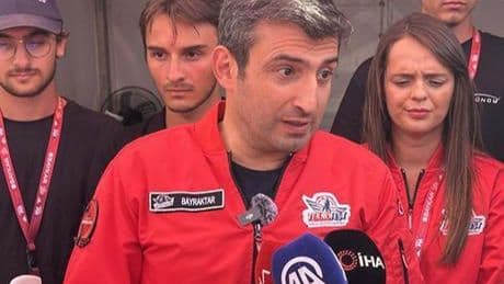 Selçuk Bayraktar: Tam bağımsız Türkiye'yi buradaki genç kardeşlerimiz inşa edecek