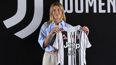 <p>Juve Women, colpo in attacco per Canzi: ufficiale l'arrivo di Martiskova</p>