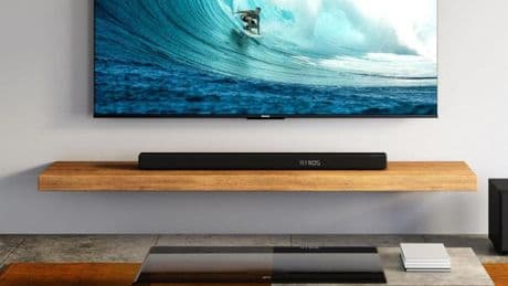 La barra de sonido que te recomiendo es esta Hisense, con sonido envolvente real con Dolby Atmos: un chollo para tu salón