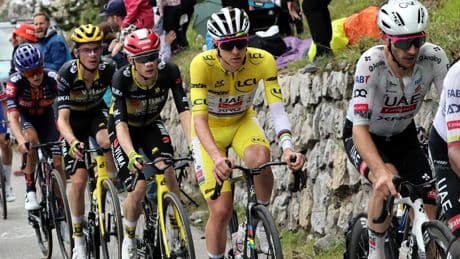 LIVE Tour de France: organisatie verhoogt tijdslimiet in ingekorte etappe