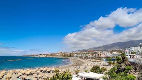 Este es el municipio más caro de las islas Canarias para alquilar un apartamento en la playa este verano