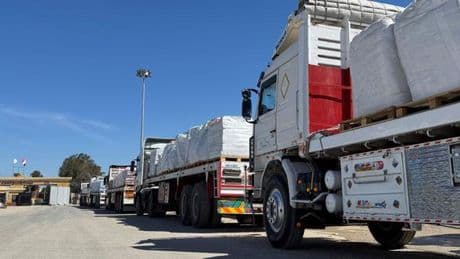 En direct, guerre à Gaza : 3 000 camions d’aide de l’UNRWA attendent toujours à la frontière