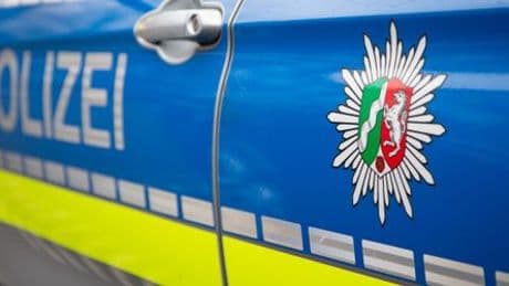 Rheine in Nordrhein-Westfalen: Schul-Turnhalle in Flammen – Polizei ermittelt