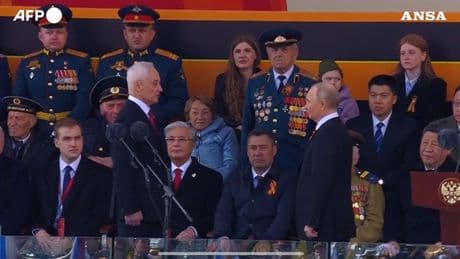 Parata a Mosca, ecco chi era presente: Xi Jinping, Lula e pochi leader europei