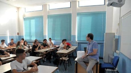 Il decreto Pnrr scuola è legge. Assunzioni, stop ai diplomifici e affitti ai fuorisede: ecco le novità