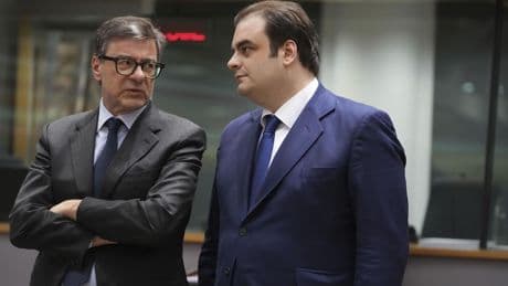 European economist says Russia's economy is strained due to the Ukraine war and sanctions