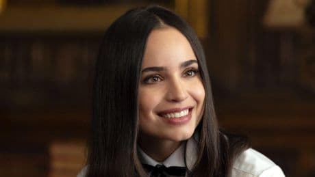 Why Does Anna From Netflix’s ‘My Oxford Year’ Look So Familiar?