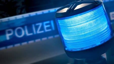 Berliner Polizisten sollen Mann in Zelle misshandelt haben
