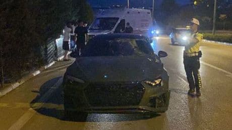 Otomobilin çarptığı genç, hayatını kaybetti