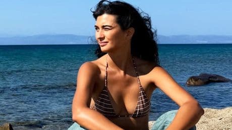 Tuba Büyüküstün 'Sultana'da direk dansçısını canlandıracak