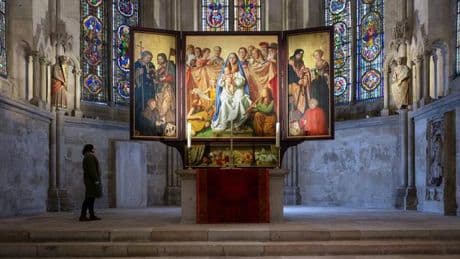Kultur und Kirche: Regionalbischof: Gemeinde lange außen vor bei Altar-Debatte