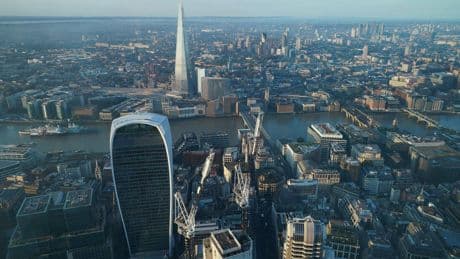UK foreign investment falls as funding from US dries up, survey shows