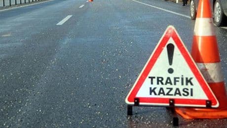 Kocaeli'de beton mikseriyle çarpışan motosikletin sürücüsü can verdi