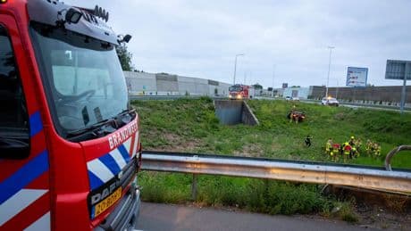 Automobilist (29) overleden bij ongeluk op A20 bij Vlaardingen: slachtoffer lag tientallen meters van voertuig