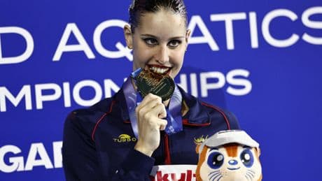 Iris Tió alcanza la cima mundial: la primera española que se cuelga el oro en una final individual de natación artística