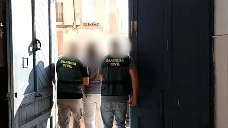 Detenido un médico por grabar a pacientes sin su consentimiento en Alicante