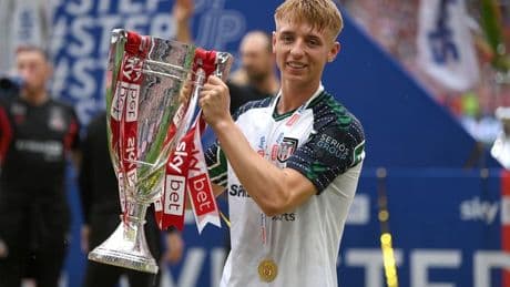Tommy Watson: Sunderland hero makes £220m mark and causes Sky Sports apology before final exit