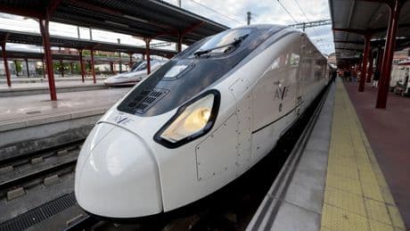 Nuevos retrasos en Renfe: demoras de una hora en los trenes AVE de Madrid a Valencia y Alicante