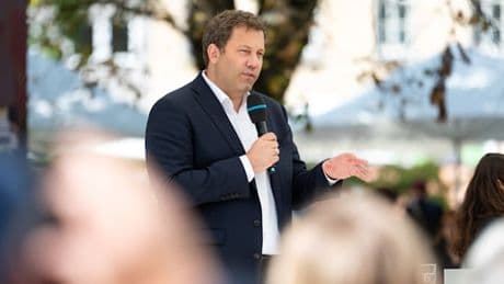 Und dann ringt ein Zehnjähriger Klingbeil eine bemerkenswerte Antwort ab