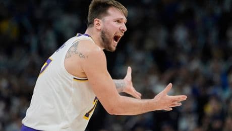 Los Lakers, al borde de la eliminación en la primera ronda de los ‘playoffs’ de la NBA frente a los Timberwolves