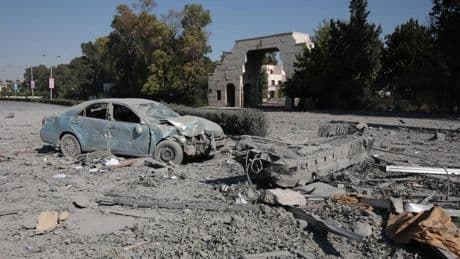 Israel bombardea objetivos gubernamentales sirios en Damasco