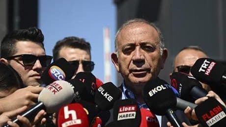 CHP'de İstanbul krizi sürüyor: Gürsel Tekin İl Başkanlığı binasına geldi