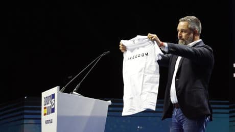 Abascal convierte el asesinato de Kirk en causa común de la extrema derecha europea: "Nos llaman fascistas para matarnos"