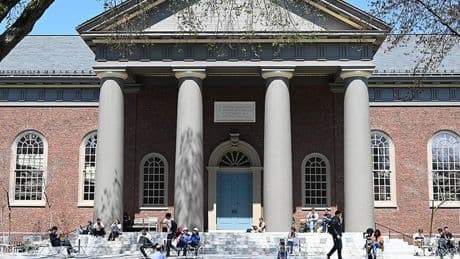 Harvard Üniversitesi için karar! Trump yönetimi öğrenci kabulünü durdurdu