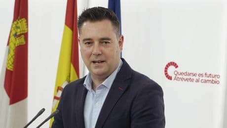 El PSOE recrimina a la Junta que presuma de renovables cuando tiene "la mayor trama de corrupción en la eólica"