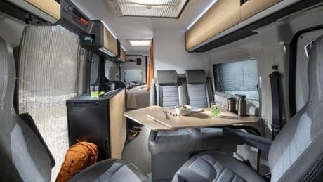 La edición más especial de las autocaravanas y campers de Adria Mobil conmemora los sesenta años de historia de la marca