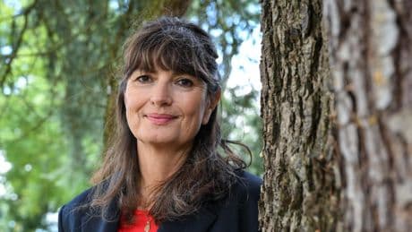 La superventas Valérie Perrin homenajea el oficio de su marido, el cineasta Claude Lelouch