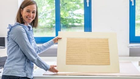 Schrift verblasst: Berühmte Melodie - "Sandmännchen"-Original beim Restaurator