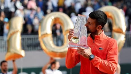Djokovic encuentra luz, consuelo y una cifra dorada en Ginebra: 100 títulos