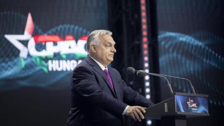 Orbán cuestiona la democracia en una España que "sufre una opresión brutal": "Vox, con elecciones justas, gobernaría"
